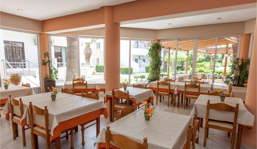 Meliton Hotel Theológos Екстериор снимка